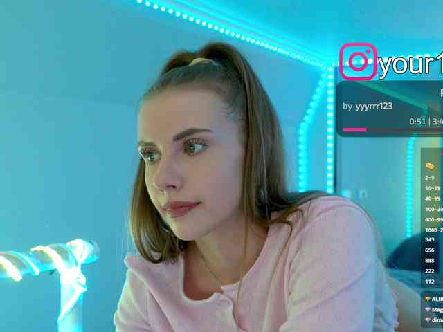 VikkiExtraCheese webcam