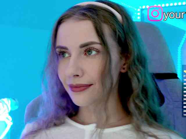 VikkiExtraCheese
