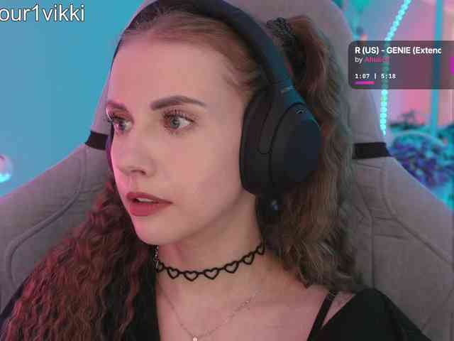 VikkiExtraCheese webcam