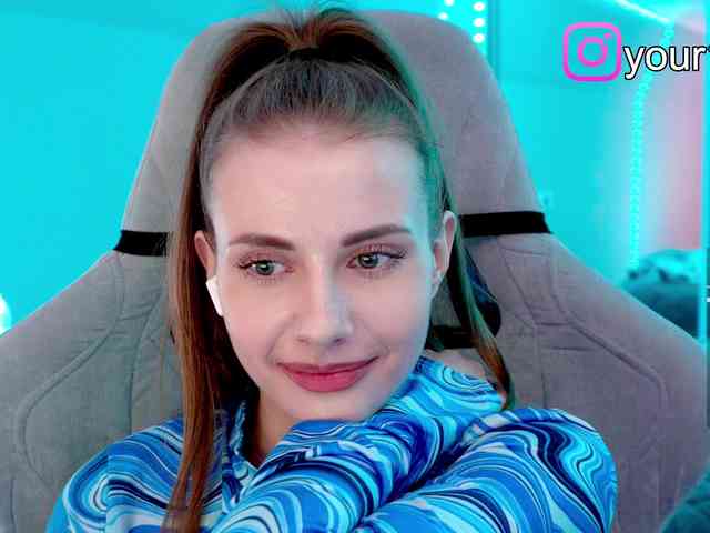 -VikkiL0vesCheese- bongacams