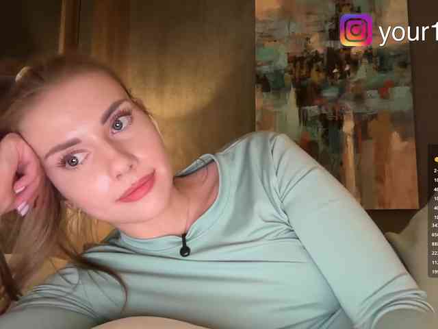 VikkiExtraCheese webcam