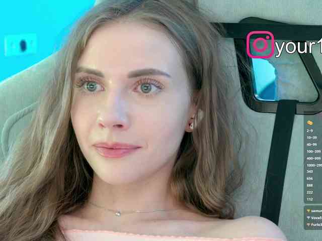 VikkiExtraCheese webcam