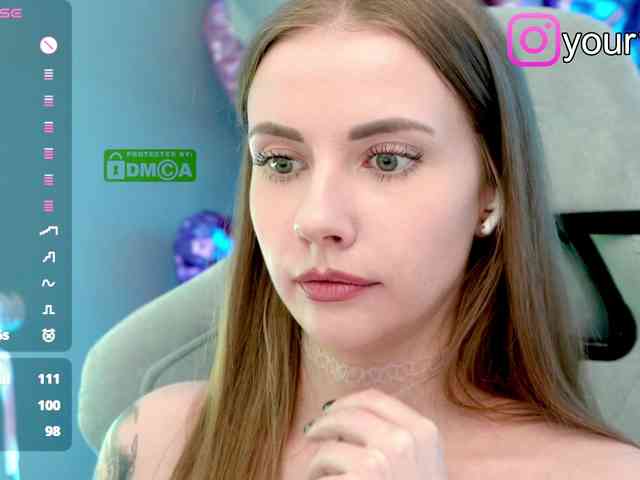 online web cam show -VikkiL0vesCheese-