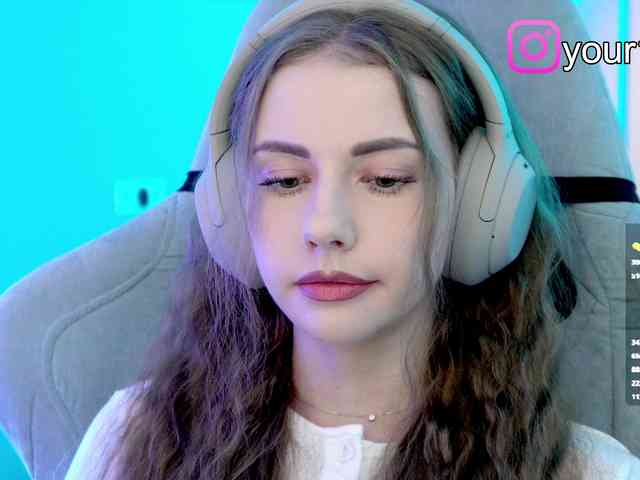 VikkiExtraCheese webcam