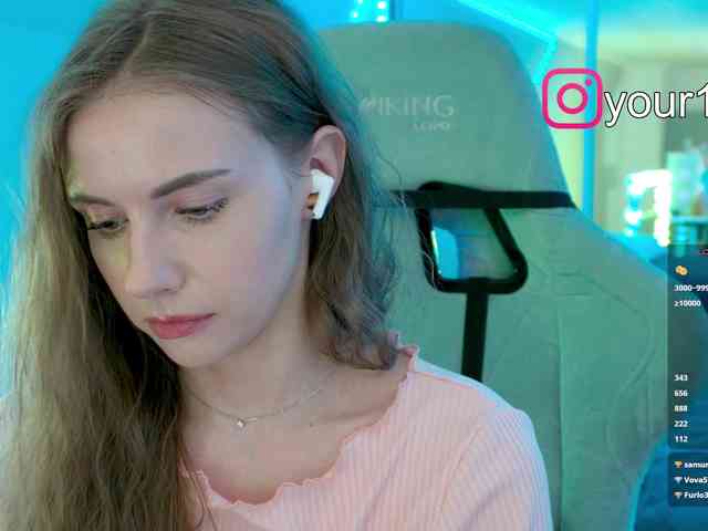 VikkiExtraCheese webcam