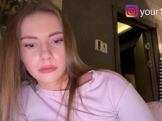 VikkiExtraCheese webcam