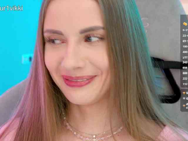 VikkiExtraCheese webcam