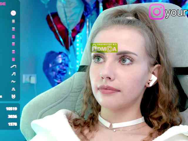 VikkiExtraCheese webcam