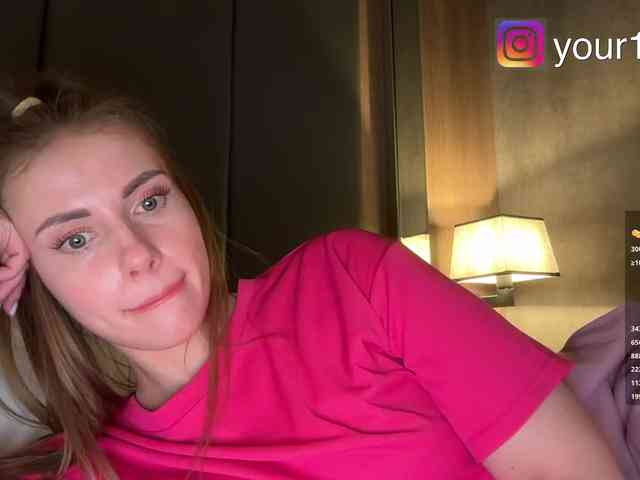 VikkiExtraCheese webcam