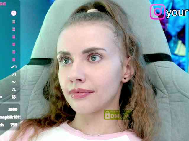 VikkiExtraCheese webcam