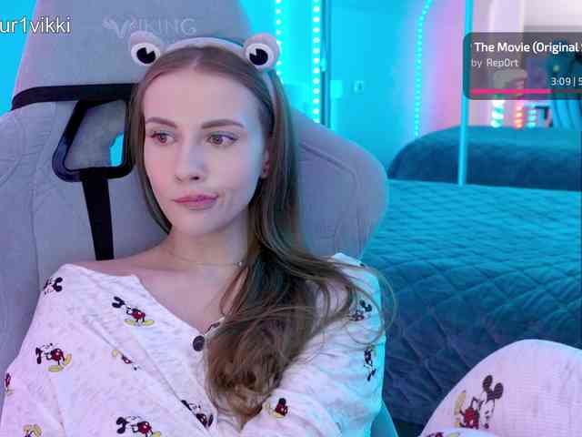 VikkiExtraCheese webcam