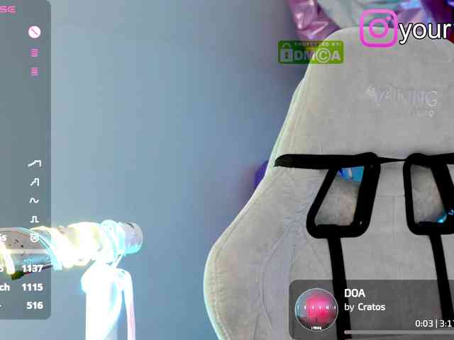 VikkiExtraCheese webcam