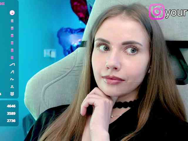 VikkiExtraCheese webcam