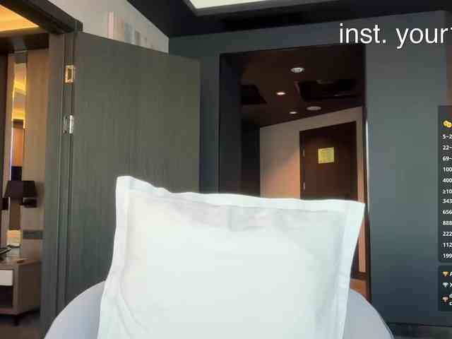 VikkiExtraCheese webcam