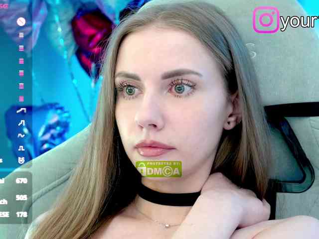 VikkiExtraCheese webcam