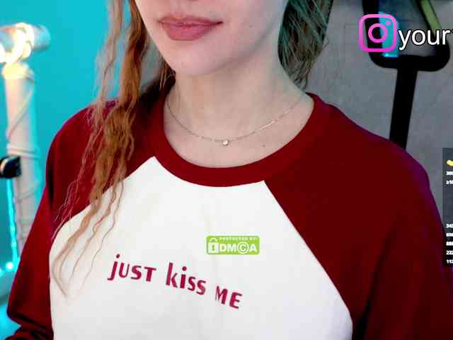 VikkiExtraCheese webcam