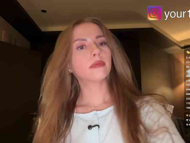 VikkiExtraCheese webcam