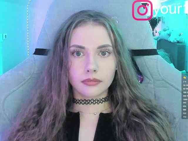 VikkiExtraCheese webcam