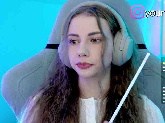 VikkiExtraCheese