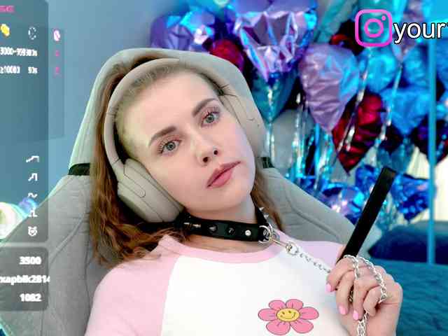 VikkiExtraCheese webcam