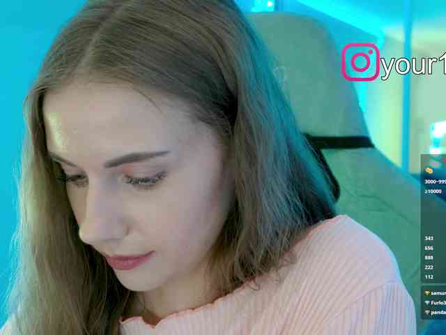 VikkiExtraCheese webcam