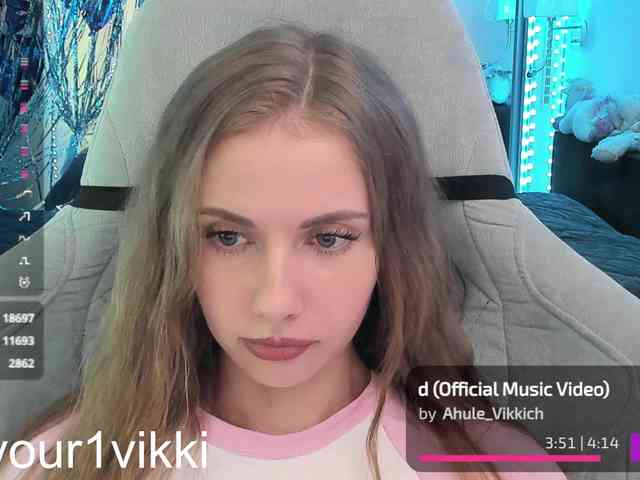 VikkiExtraCheese webcam