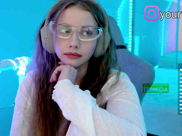 VikkiExtraCheese webcam