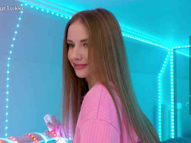 VikkiExtraCheese webcam