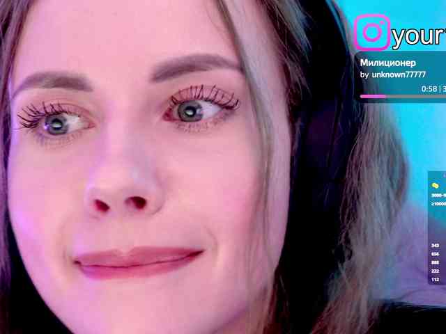 VikkiExtraCheese webcam