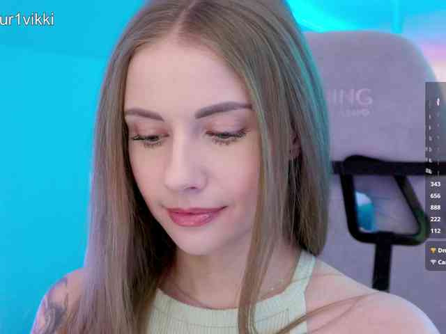 VikkiExtraCheese webcam