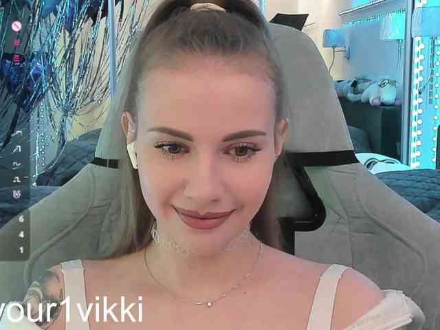 VikkiExtraCheese webcam