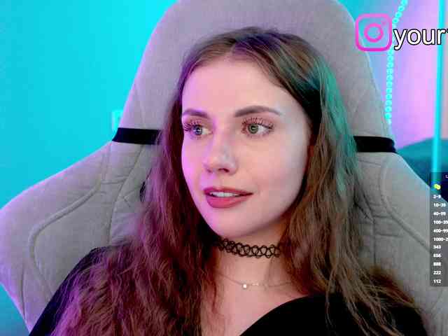 VikkiExtraCheese webcam