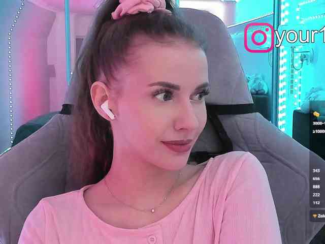 VikkiExtraCheese webcam