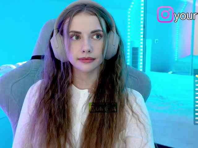 VikkiExtraCheese webcam