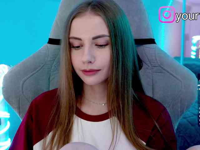 VikkiExtraCheese webcam