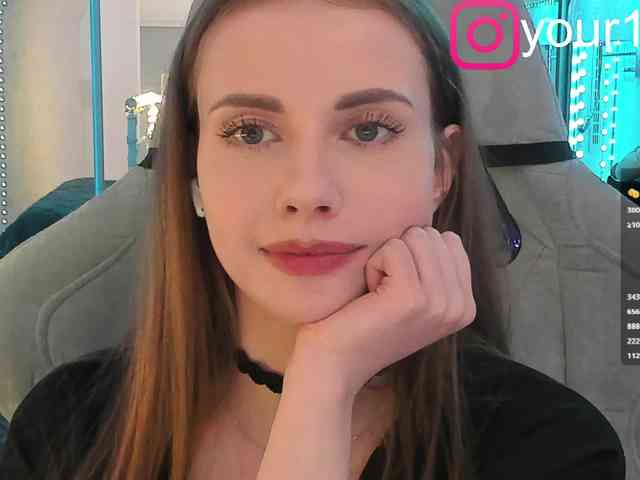 VikkiExtraCheese webcam