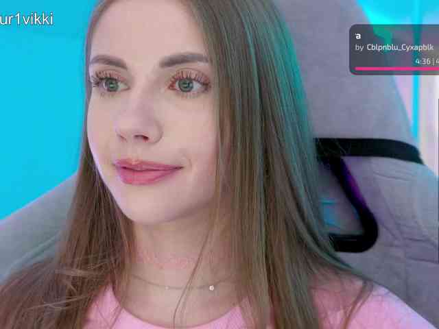 VikkiExtraCheese webcam