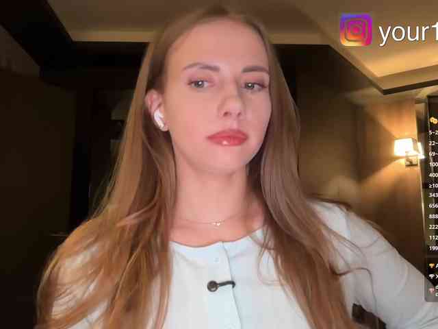 VikkiExtraCheese webcam