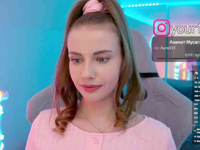 VikkiExtraCheese webcam