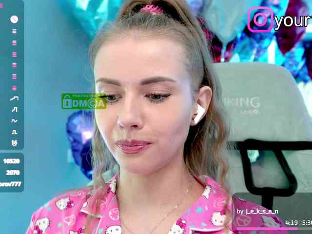 VikkiExtraCheese webcam