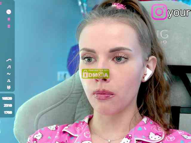 VikkiExtraCheese webcam