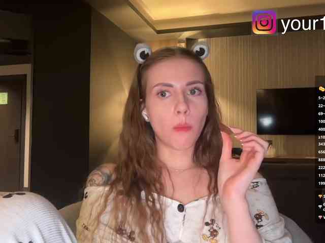 VikkiExtraCheese webcam