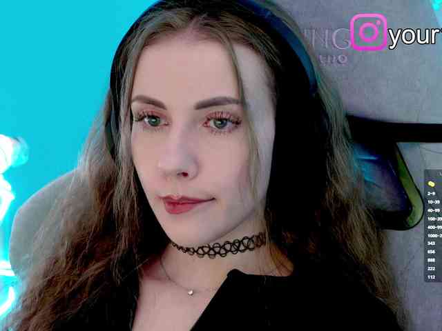 VikkiExtraCheese webcam