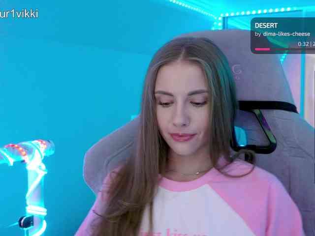 VikkiExtraCheese webcam
