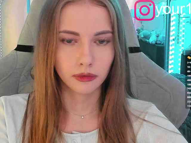 VikkiExtraCheese webcam