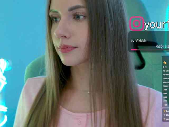 VikkiExtraCheese webcam