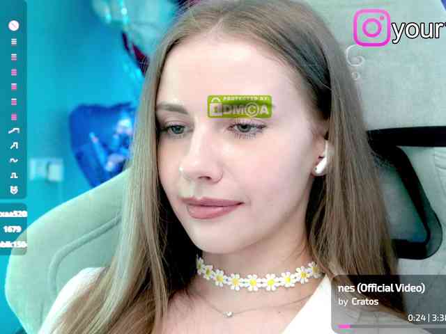 nude chat room -VikkiL0vesCheese-