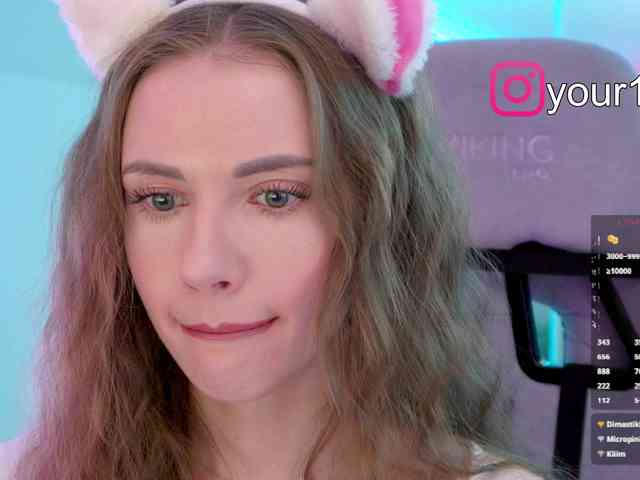 VikkiExtraCheese webcam