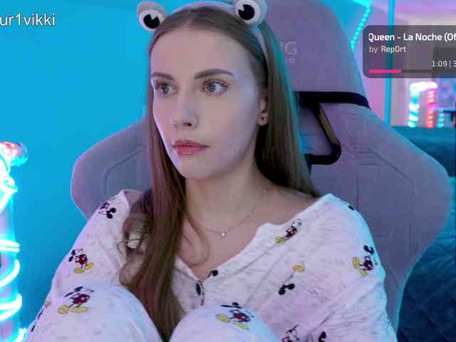 VikkiExtraCheese webcam