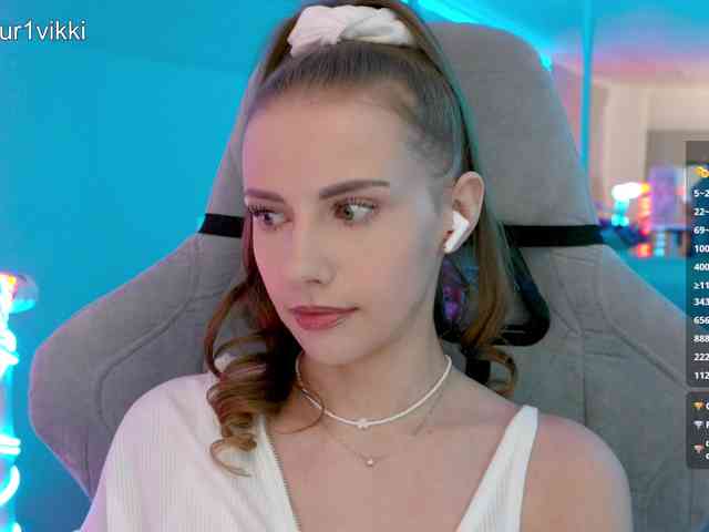 VikkiExtraCheese webcam